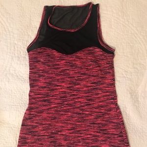 Athletic Workout mesh at the top tank